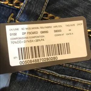 DOLCE GABBANA Crop Jeans with metal plate NWT s